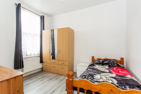 32 Ellesmere Road, London, E3 5QX