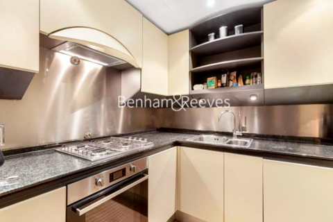 1 bedroom apartment to rent, Berkeley Tower, Westferry Circus E14