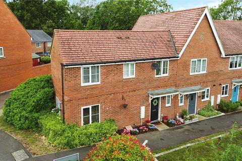 2 bedroom end of terrace house for sale, Tabby Drive, Three Mile Cross, Reading, Berkshire, RG7