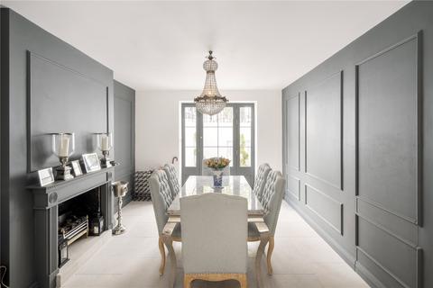 1 Redcliffe Place, London, SW10 9DB