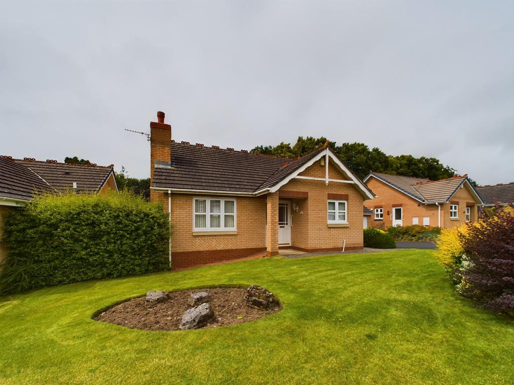 Larch Drive, Stanwix, Carlisle, CA3 2 bed bungalow for sale £200,000