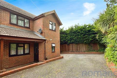 3 bedroom semi-detached house for sale, Wolfe Road, Aldershot, Hampshire