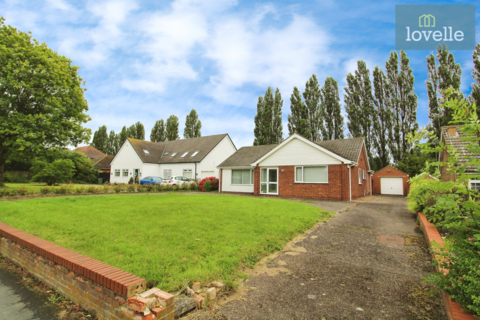 3 bedroom detached bungalow for sale, Church Lane, Immingham DN40