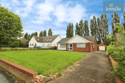 3 bedroom detached bungalow for sale, Church Lane, Immingham DN40