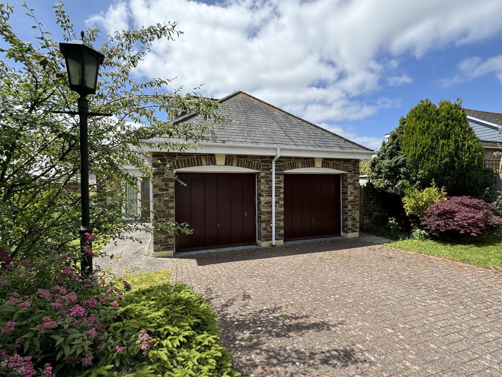 Double Garage
