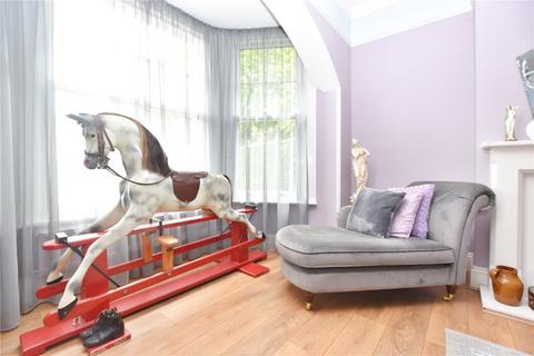 16 Warren Road, Bexleyheath, DA6 7LU