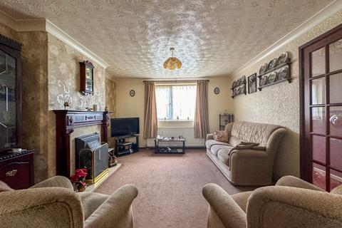 8 Marshfield Road, Scunthorpe, DN16 3BN