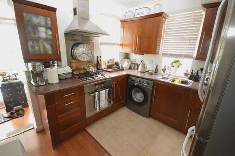 2 bedroom semi-detached house for sale, Fourth Avenue, Luton, Bedfordshire, LU3