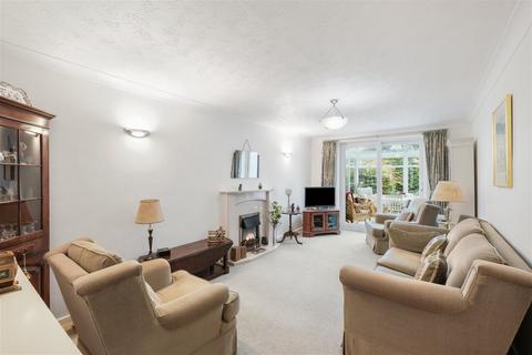 2 bedroom detached bungalow for sale, Redditch Road, Stoke Heath, Bromsgrove, B60 4JW