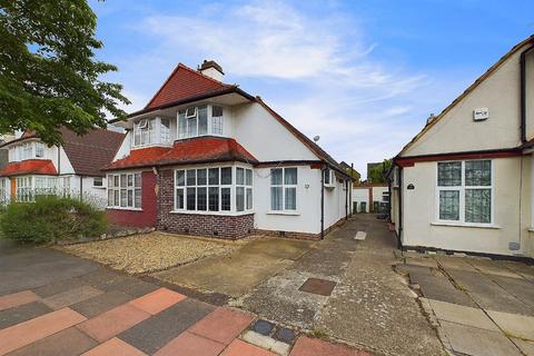3 bedroom semi-detached house for sale, Crombie Road, Sidcup DA15
