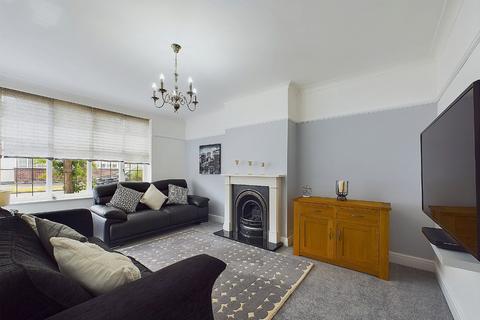 3 bedroom semi-detached house for sale, Crombie Road, Sidcup DA15