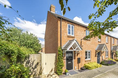 3 bedroom end of terrace house for sale, Freemans Way, Greens Norton, Northamptonshire, NN12