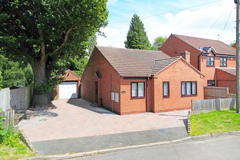 2 bedroom detached bungalow for sale, Ernsford Close, Dorridge, B93