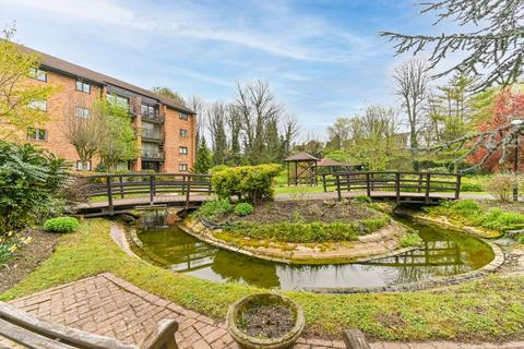 63 Campion Close, Croydon, CR0 5SN