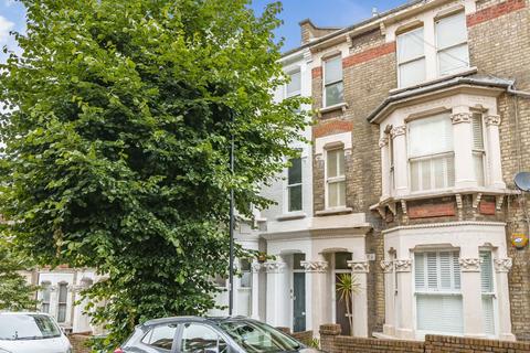 3 bedroom flat for sale, Gascony Avenue, West Hampstead