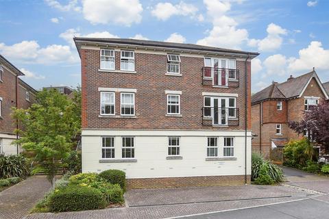 2 bedroom ground floor flat for sale, Brooklands, Haywards Heath, West Sussex