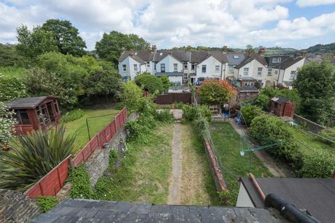 3 bedroom terraced house to rent, Malmains Road, Dover, CT17