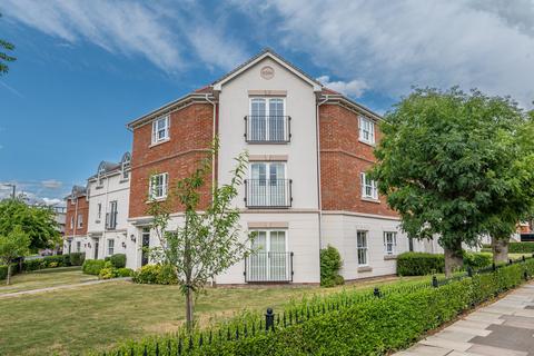 2 bedroom apartment for sale, Acacia Drive, Thorpe Bay, SS1