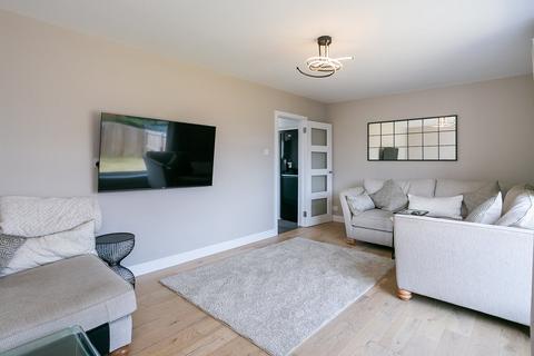 3 bedroom end of terrace house for sale, Moredun Park Street, Gilmerton, Edinburgh, EH17