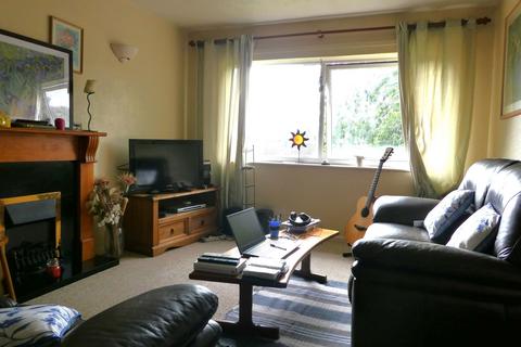 2 bedroom flat for sale, Greenhill Court, Banbury