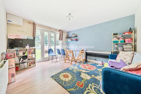 2 bedroom flat for sale, Colney Hatch Lane, Muswell Hill