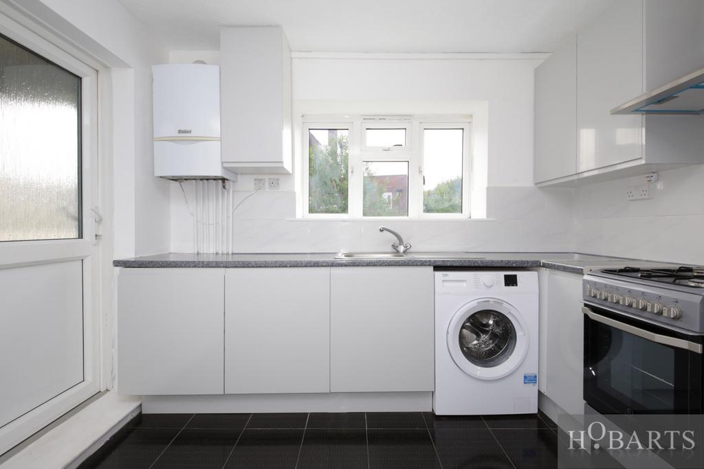 Two bedroom flat with two balconies