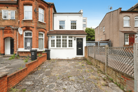 2 bedroom cottage for sale, Mansfield Road, ILFORD, IG1