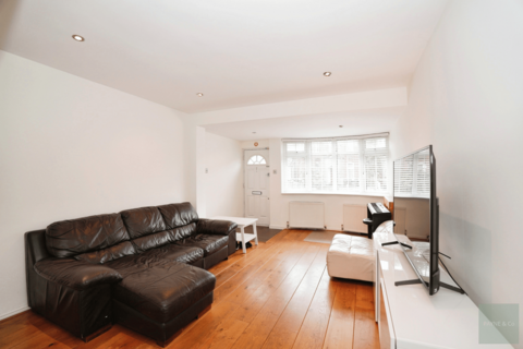 2 bedroom cottage for sale, Mansfield Road, ILFORD, IG1