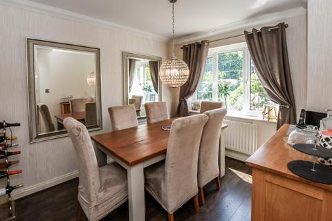 12 Waystead Close, Northwich, CW9 8NN