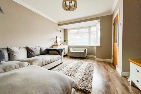 3 bedroom end of terrace house for sale, Stroud Road, Patchway, Bristol, Gloucestershire, BS34
