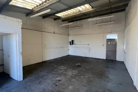 Industrial unit to rent, South Humberside Industrial Estate, Estate Road No. 6, Grimsby, Lincolnshire, DN31