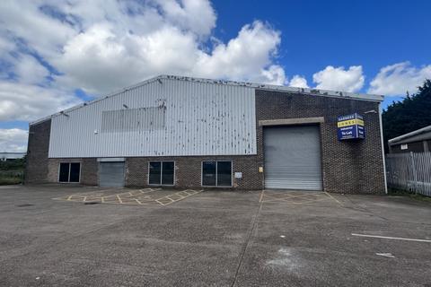 Industrial unit to rent, Warehouse, Rotterdam Road, Hull, East Yorkshire, HU7 0XD