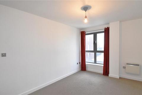 2 bedroom property for sale, Apartment 81, Queens Court, 50 Dock Street, Hull, East Riding Of Yorkshire, HU1