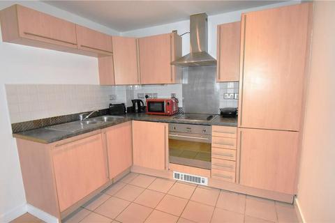 2 bedroom property for sale, Apartment 81, Queens Court, 50 Dock Street, Hull, East Riding Of Yorkshire, HU1 3DL