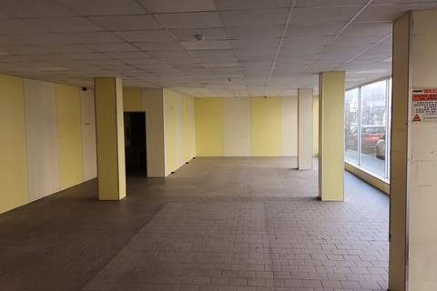 Shop to rent, Tivoli House, Paragon Street & South Street, Hull, East Yorkshire, HU1 3QG