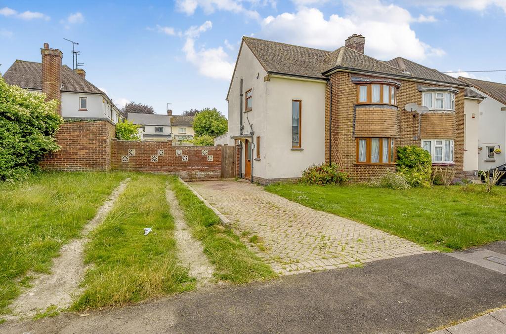 Beecroft Way, Bedfordshire LU6 3 bed end of terrace house for sale £