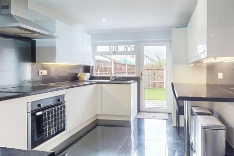 3 bedroom terraced house for sale, Sandon Road, Basildon, Essex, SS14