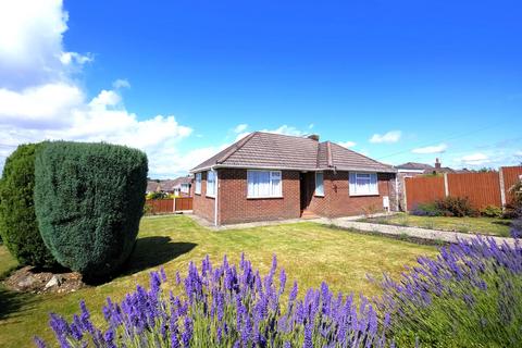 2 bedroom detached bungalow for sale, St James Road, West End, Southampton