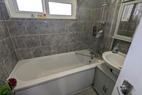 62 Kildare Close, Bordon, GU35 0HP