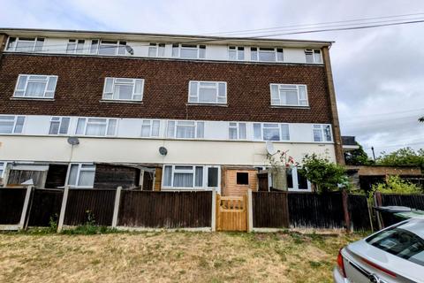 62 Kildare Close, Bordon, GU35 0HP
