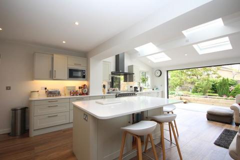 4 bedroom detached house to rent, Entry Hill Park, Bath BA2