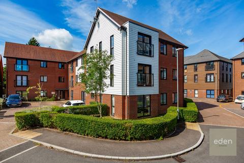 2 bedroom apartment for sale, Charlotte Way, Leybourne, ME19