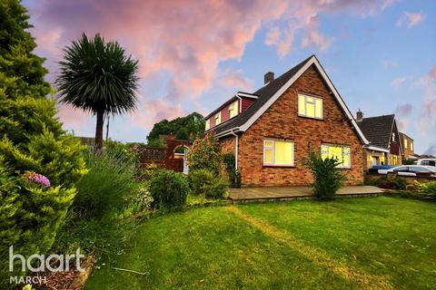 3 bedroom detached bungalow for sale, Silver Street, March