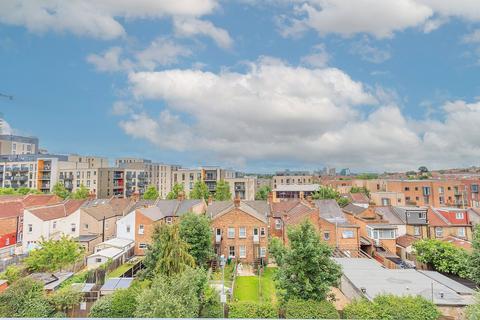 2 bedroom apartment for sale, Joslin Avenue, London, NW9