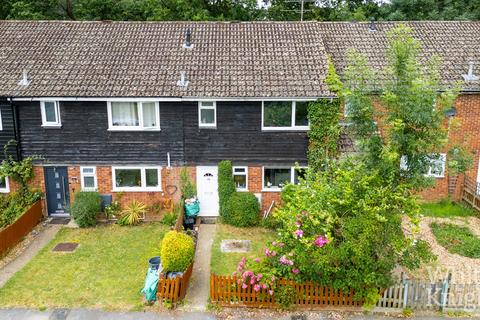 3 bedroom terraced house for sale, Clements Close, Reading RG7