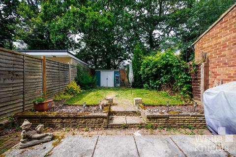 3 bedroom terraced house for sale, Clements Close, Reading RG7