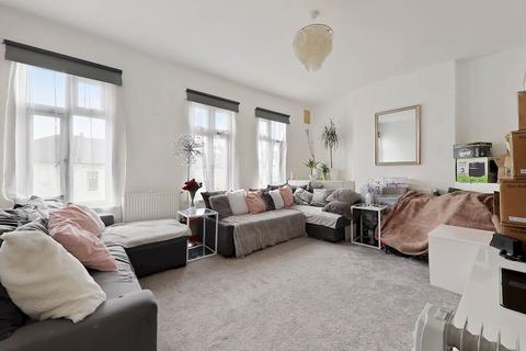 2 bedroom flat for sale, Thurlestone Road, West Norwood, London, SE27