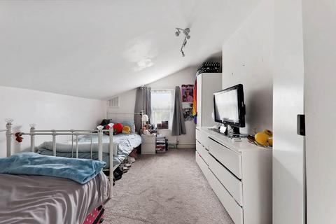53 Thurlestone Road, London, SE27 0PE