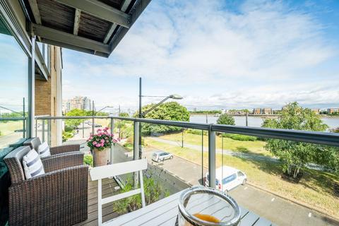 2 bedroom flat for sale, Building 50, Woolwich Riverside, London, SE18