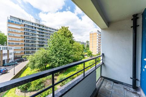 2 bedroom flat to rent, Churchill Gardens, SW1, Pimlico, London, SW1V